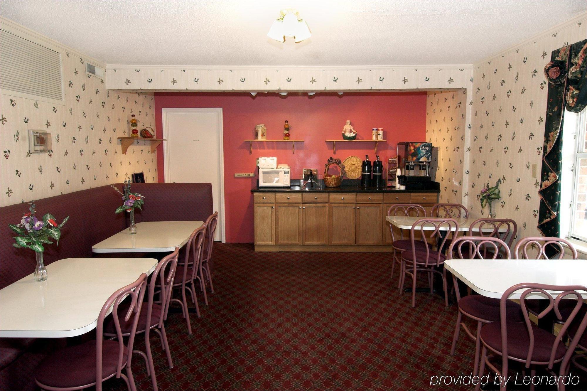Durham Skyland Inn Ресторан фото